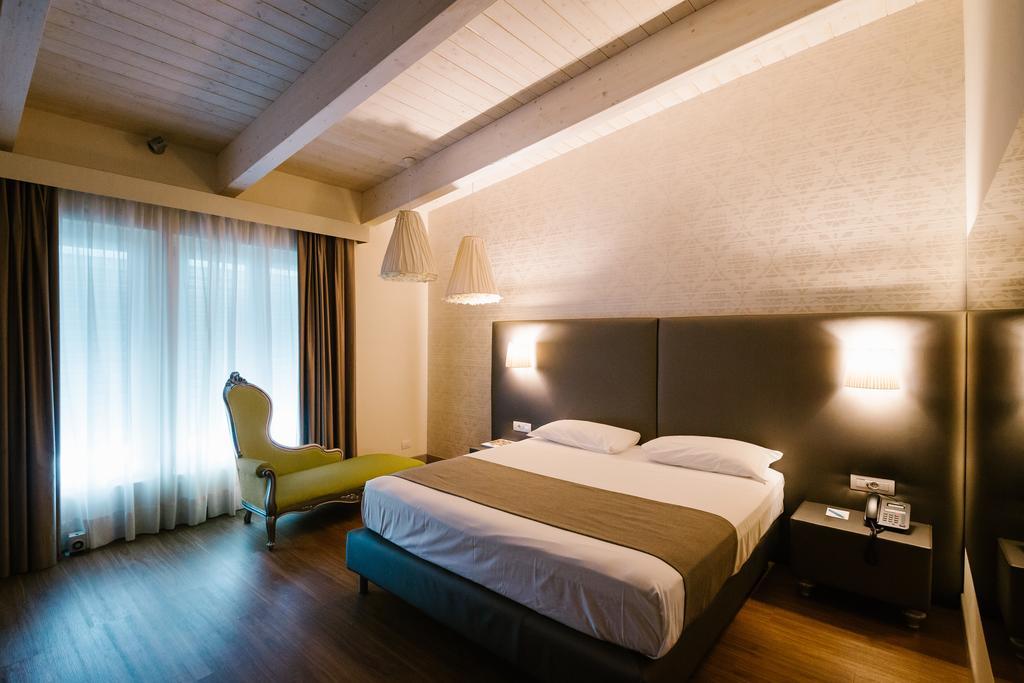 Diamante Mhotel 콜레뇨 외부 사진